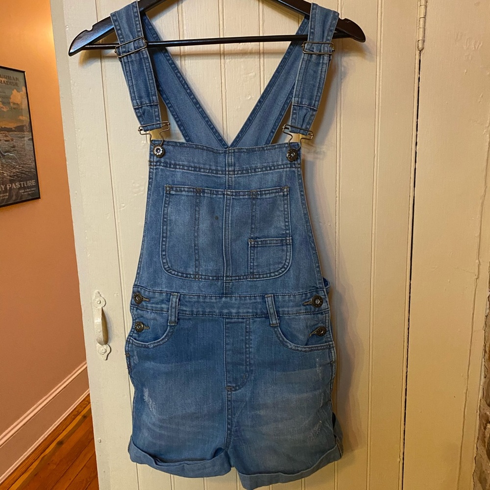 ✨ Free People Overalls! ✨